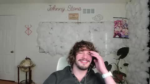 Snapshot of thejohnnystone chatting on May 2, 12:26 am Johnny Stone online show from May 2, 12:26 am