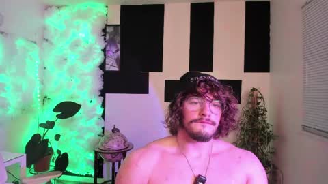 Snapshot of thejohnnystone chatting on May 15, 10:50 pm Johnny Stone online show from May 15, 10:50 pm