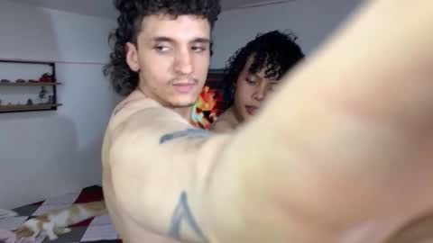 theking11220 online show from December 16, 5:12 am