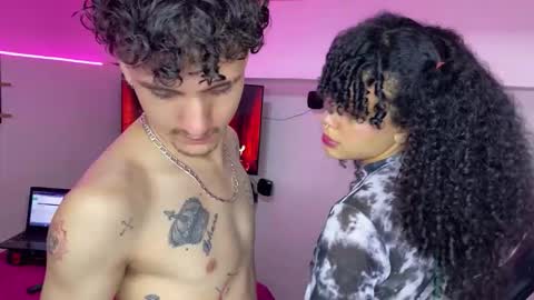 Snapshot of theking11220 chatting on March 13, 10:55 am theking11220 online show from March 13, 10:55 am