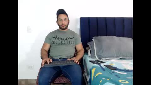 Ronny online show from June 8, 4:18 pm