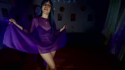 Snapshot of thelilithdreams chatting on January 19, 11:10 pm Lilth online show from January 19, 11:10 pm