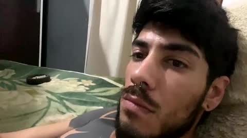 Snapshot of themarttinguyyy chatting on September 22, 12:23 am themarttinguyyy online show from September 22, 12:23 am