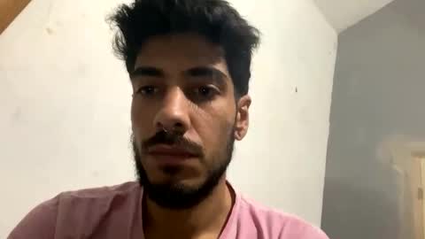 Snapshot of themarttinguyyy chatting on October 28, 1:20 am themarttinguyyy online show from October 28, 1:20 am