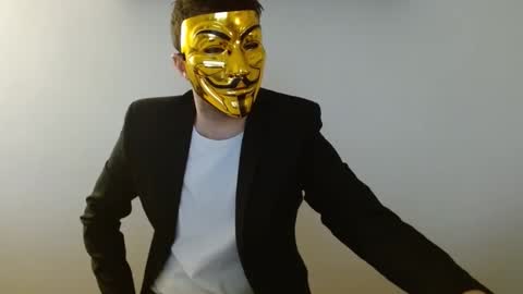 Snapshot of themaskedlondoner chatting on February 2, 1:21 pm The Masked Londoner online show from February 2, 1:21 pm