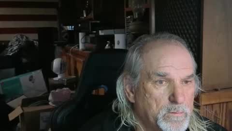 Snapshot of themasseure1 chatting on April 14, 2:28 am themasseure1 online show from April 14, 2:28 am