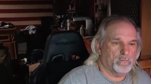 Snapshot of themasseure1 chatting on May 1, 5:01 am themasseure1 online show from May 1, 5:01 am