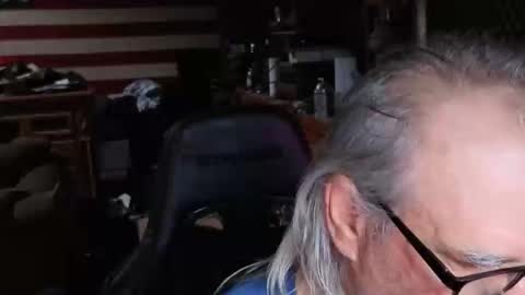 Snapshot of themasseure1 chatting on May 3, 1:06 pm themasseure1 online show from May 3, 1:06 pm