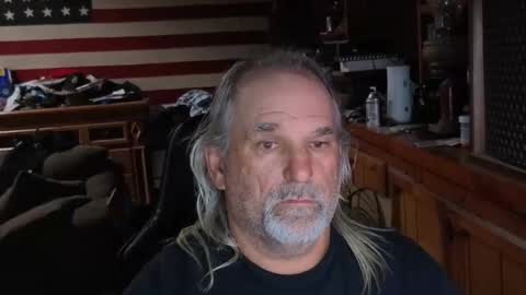 Snapshot of themasseure1 chatting on May 4, 3:02 am themasseure1 online show from May 4, 3:02 am