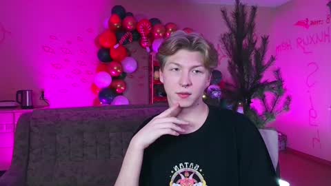 Sever online show from January 3, 7:39 pm