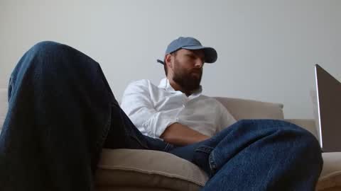 TheMonarchGoat online show from February 4, 1:28 pm