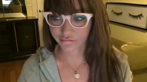 Cach Nelson online show from October 30, 7:32 am