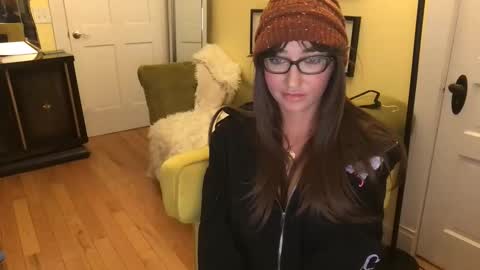 Cach Nelson online show from January 10, 8:16 am