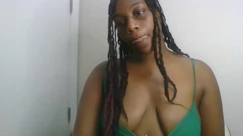 TheNaturalGoddess online show from April 12, 7:19 pm