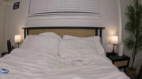 Snapshot of thenaturallovers chatting on February 7, 4:05 am naturallovers online show from February 7, 4:05 am