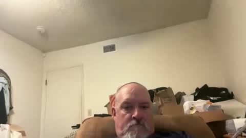 Snapshot of thenewganon chatting on May 25, 3:01 am thenewganon online show from May 25, 3:01 am