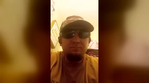 Snapshot of theodorebihon chatting on July 9, 2:26 am theodorebihon online show from July 9, 2:26 am