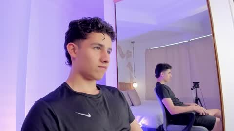  THEO- MATEO  online show from December 14, 1:59 pm