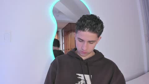  THEO- MATEO  online show from December 29, 2:00 pm