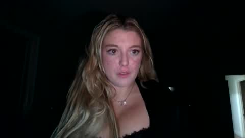 Snapshot of theoneandonlyava chatting on July 19, 11:03 am Ava online show from July 19, 11:03 am