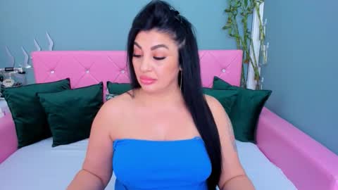 theonerosegoddes online show from November 4, 5:01 pm