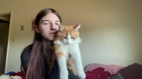 Astrid online show from May 19, 11:22 pm
