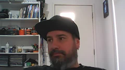 Snapshot of theozbeardguy chatting on June 27, 2:16 am aussiebeard online show from June 27, 2:16 am