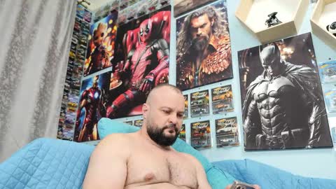 Chris online show from November 8, 8:03 am