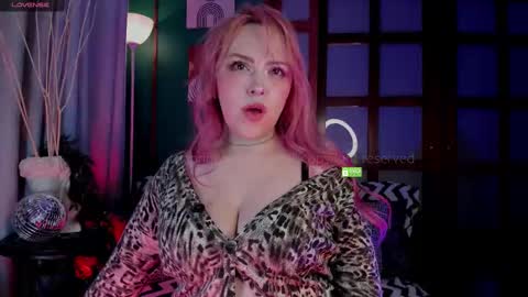 Snapshot of theprincess_rosee chatting on October 4, 5:16 am Rosie  online show from October 4, 5:16 am