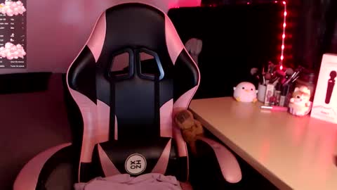 Sara online show from March 15, 4:13 pm