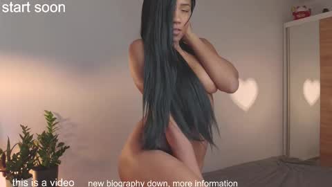 Snapshot of therainqueen chatting on September 19, 8:16 am YAYA online show from September 19, 8:16 am