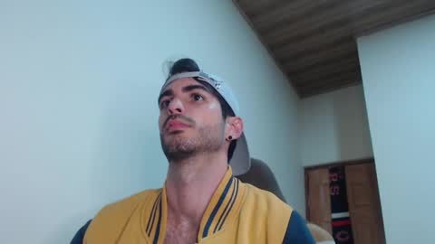 Santiago Enrique online show from January 15, 4:28 am