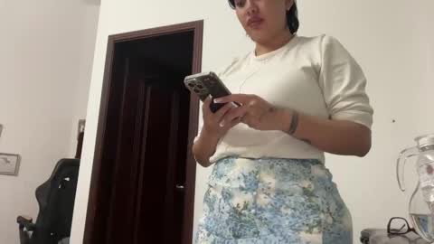 Snapshot of therealcamilabaddie chatting on March 5, 12:59 am therealcamilabaddie online show from March 5, 12:59 am