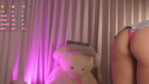    online show from March 31, 10:32 pm