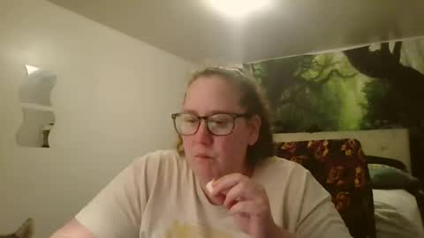 theresmoretolife online show from May 17, 7:06 am