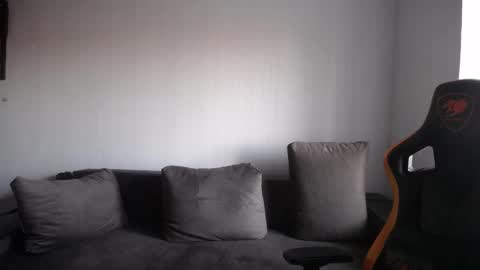 Nick   online show from February 10, 1:33 pm