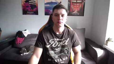 Nick   online show from April 11, 7:02 am