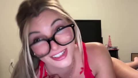 therosiecheeks online show from December 22, 10:51 pm