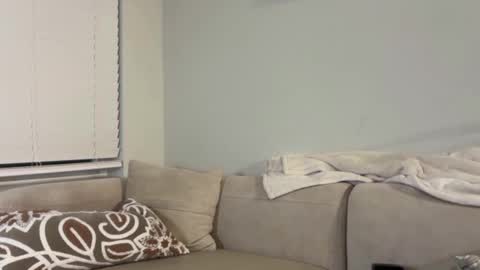 therosiecheeks online show from February 3, 2:53 am