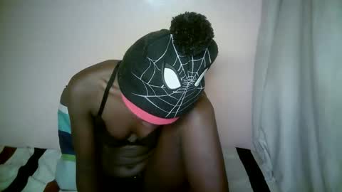 Snapshot of therry_heart chatting on September 15, 3:39 am hearty online show from September 15, 3:39 am