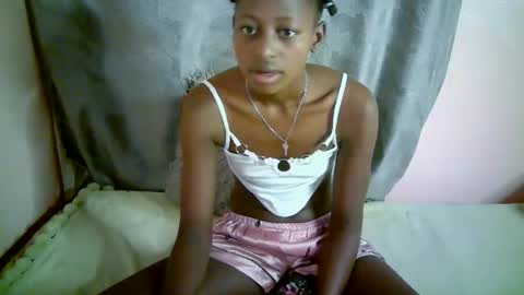 Snapshot of therry_heart chatting on October 30, 8:27 am hearty online show from October 30, 8:27 am