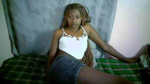 Snapshot of therry_heart chatting on November 14, 9:19 am hearty online show from November 14, 9:19 am