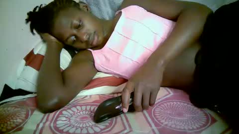 Snapshot of therry_heart chatting on February 12, 8:42 am hearty online show from February 12, 8:42 am