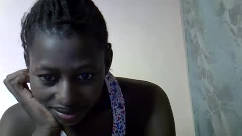 Snapshot of therry_heart chatting on February 22, 12:47 pm hearty online show from February 22, 12:47 pm