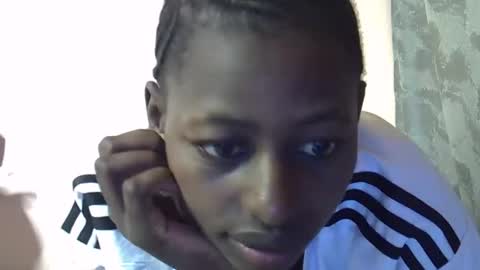 Snapshot of therry_heart chatting on March 9, 3:16 pm hearty online show from March 9, 3:16 pm