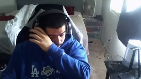 Snapshot of thesexymikeshow chatting on December 21, 9:22 pm thesexymikeshow online show from December 21, 9:22 pm