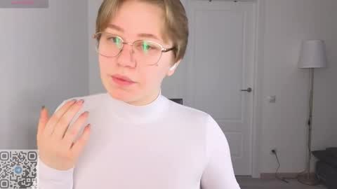 Lucia online show from February 3, 7:13 am