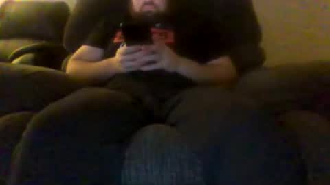 Snapshot of thethril1990 chatting on December 15, 12:59 am Thethrill online show from December 15, 12:59 am