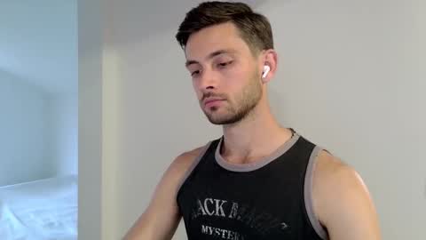 The Waiter online show from November 22, 12:04 pm