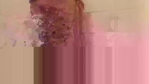 Snapshot of thewiggler32 chatting on February 1, 4:27 pm thewiggler32 online show from February 1, 4:27 pm